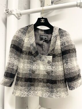 CHANEL Black & Gray Bouclé Plaid Double-Breasted Jacket